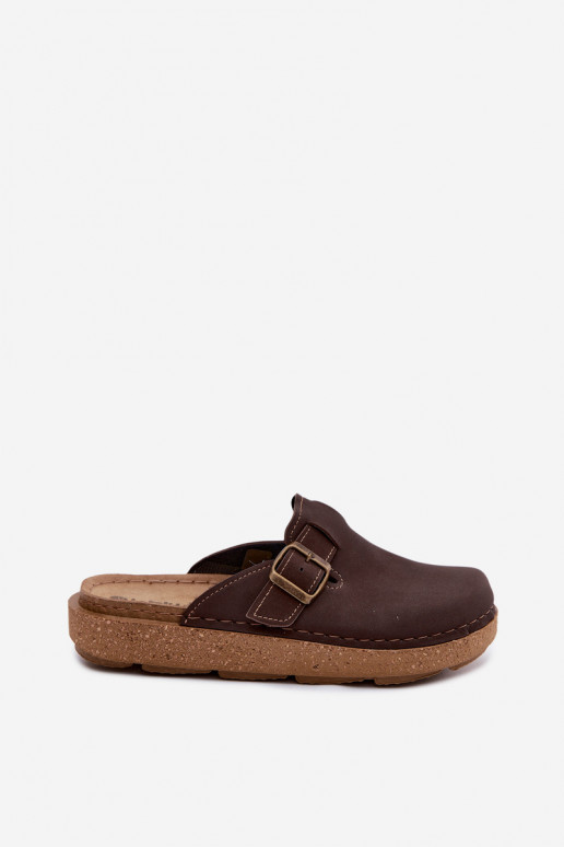 Slippers with buckles Inblu, chocolate color