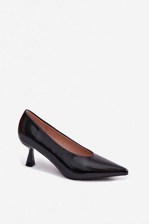 Pointed shoes with heels in black Silenta