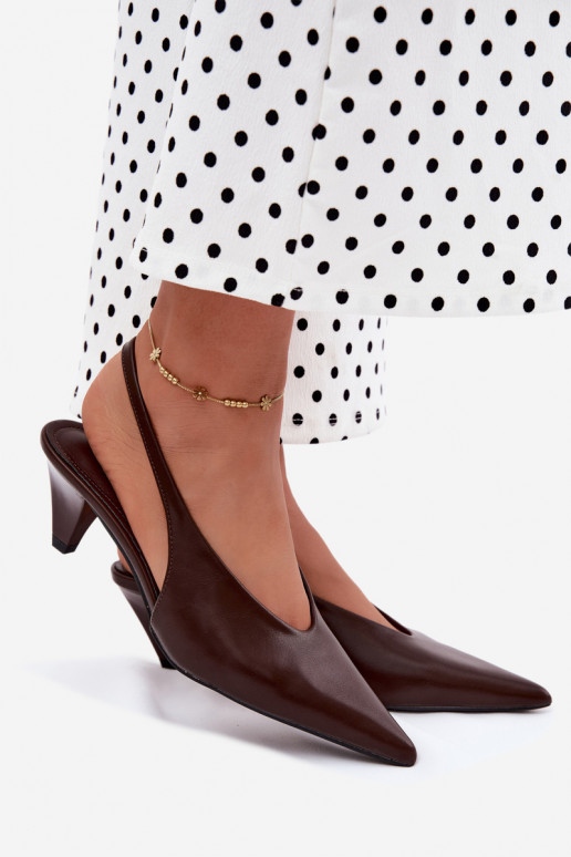 Heeled sandals with faux leather in CzekoladoĮe Sapphire
