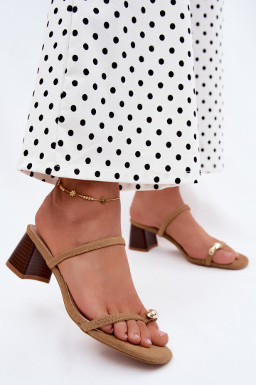 Women's slippers with heels and gold details in chaki color Verbena