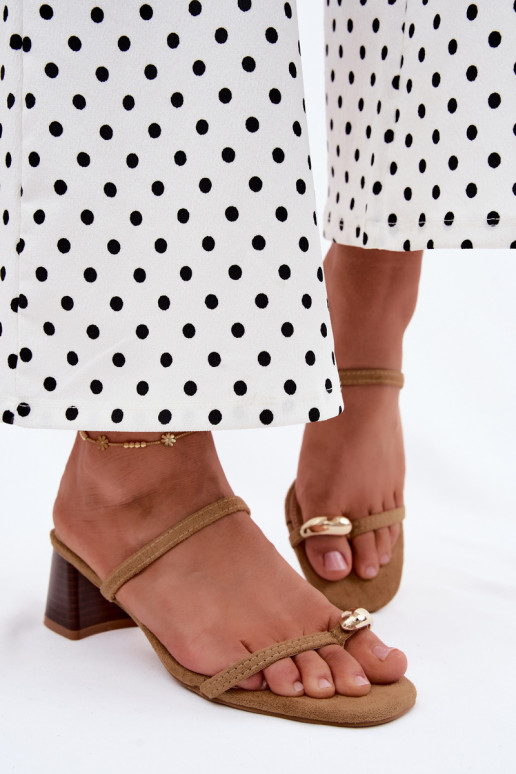 Women's slippers with heels and gold details in chaki color Verbena