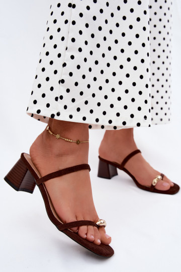 Women's slippers with heels and gold details in chocolate color Verbena 2