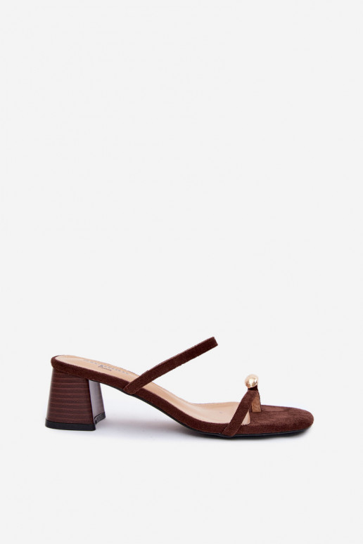 Women's slippers with heels and gold details in chocolate color Verbena