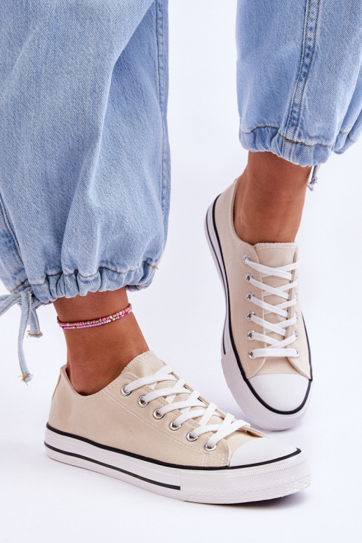 Classic low women's sneakers in ivory Vegas