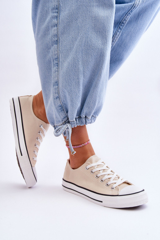 Classic low women's sneakers in ivory Vegas