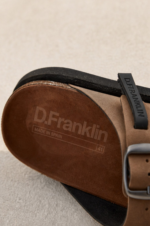 Vīriešu ādas čības ar sprādzēm D.Franklin DFSH407017 brūnā krāsā