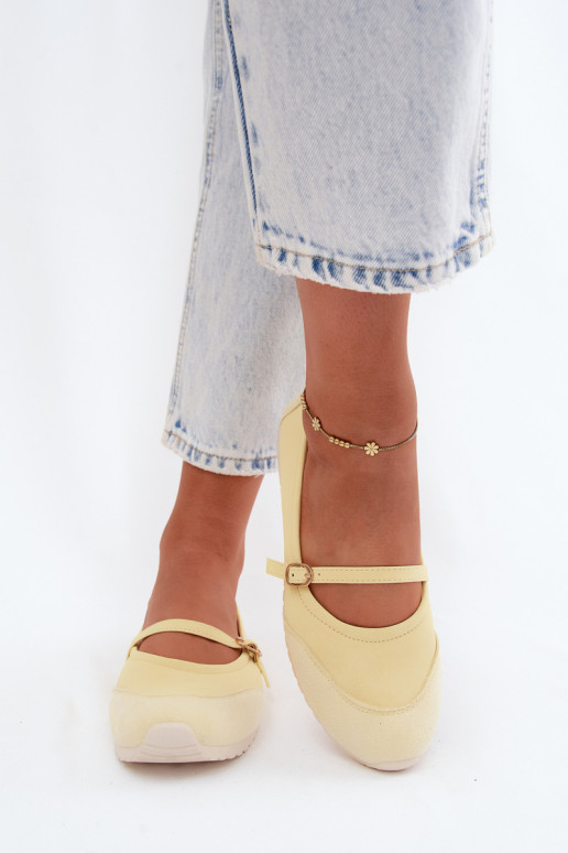 Yellow sporty ballerinas with straps Charmy