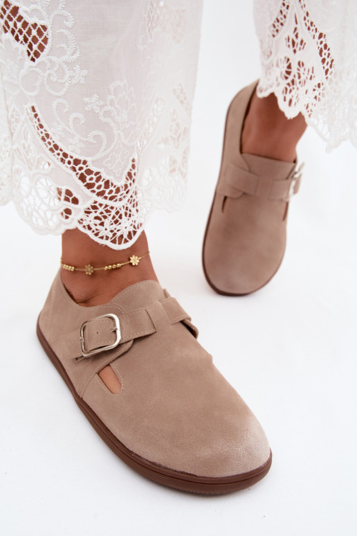 Sand-colored women's shoes with buckles made of faux suede Sombellia