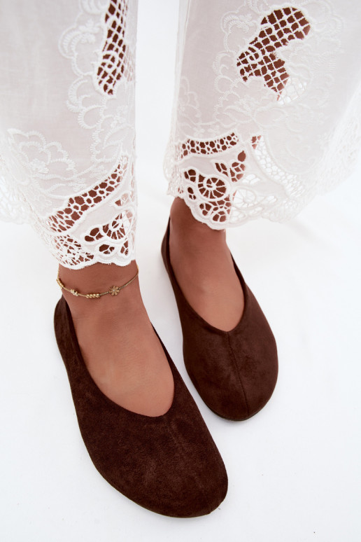 Ballet flats made of faux suede in chocolate color Camdena