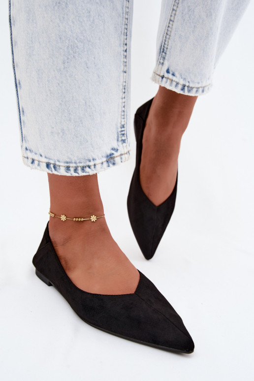 Black pointed toe ballerinas made of faux suede Corabella