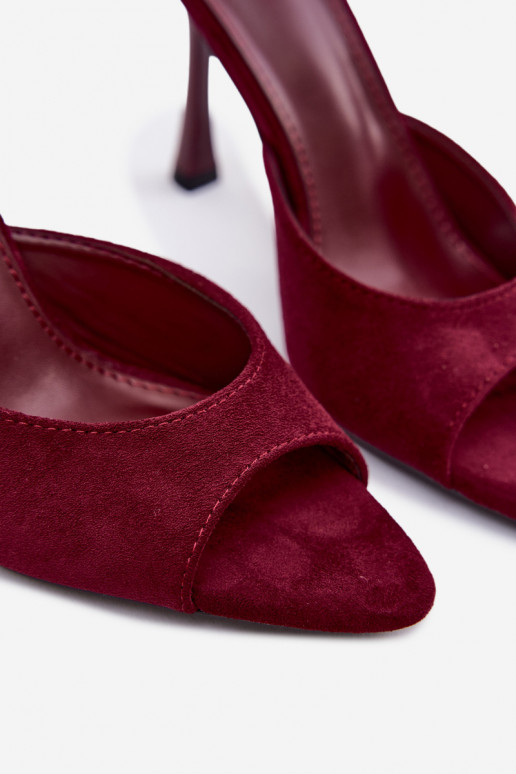 Slippers with faux suede thin heels in burgundy Cherryssa