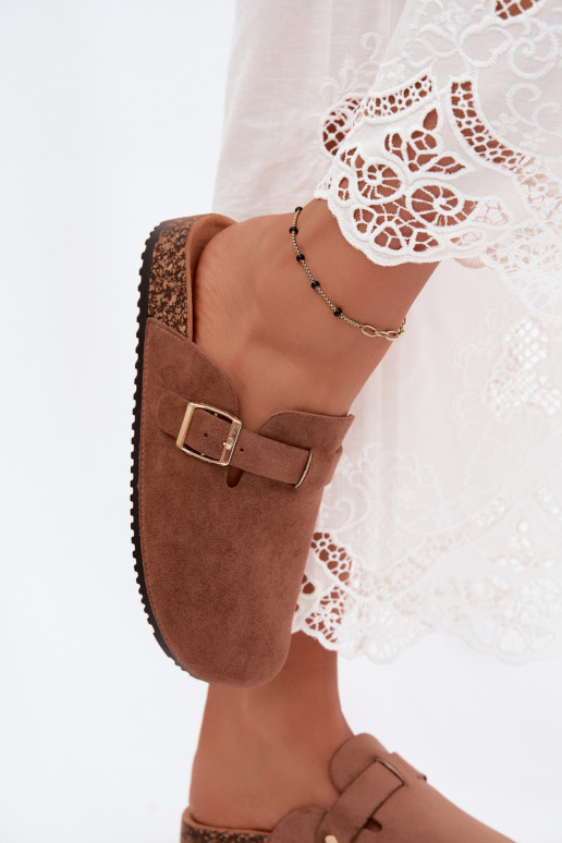 Clogs with platform and buckles in brown Selio