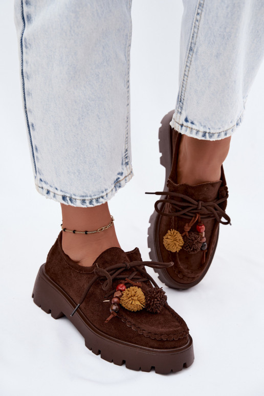 Shoes with faux suede beautiful details in chocolate Melonia
