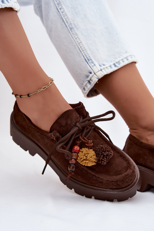 Shoes with faux suede beautiful details in chocolate Melonia