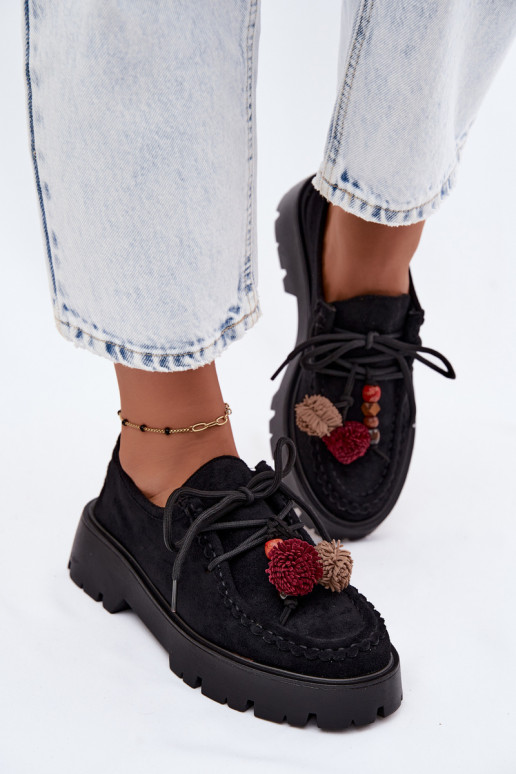 Buty z pięknymi detalami z sztucznego zamszu w kolorze czarnym Melonia