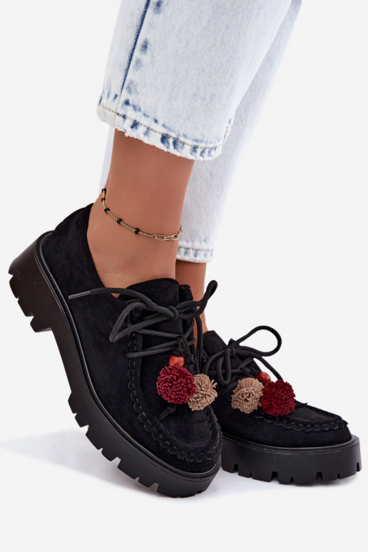 Shoes with faux suede beautiful details in black Melonia