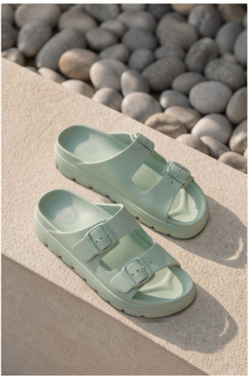 Women's slippers with foam platform in mint Melorea