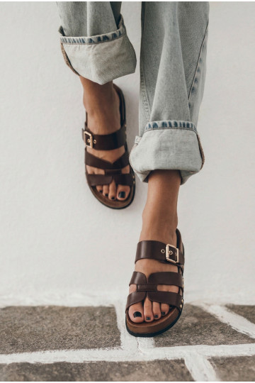 Women's slippers made of faux leather with buckles in brown Cambria 2