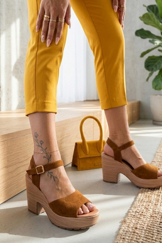Brown women's sandals on chunky heel Elara