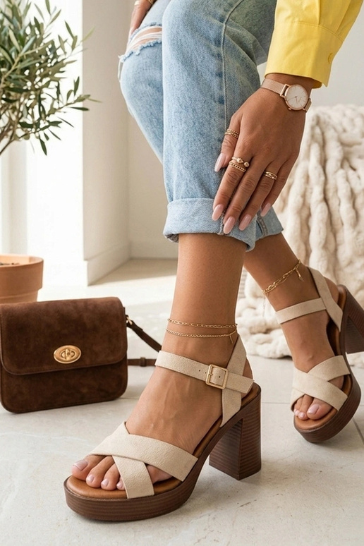 Sand-colored women's sandals on heel Flora
