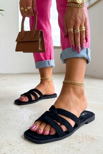 Black women's clogs with straps in faux suede Cordelia 2