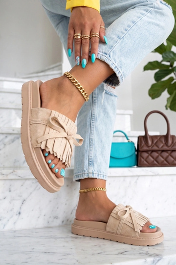 Sand-colored women's clogs with tassels Florence 2