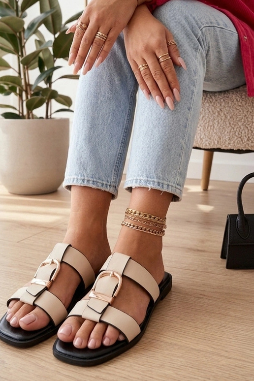 Sand-colored women's clogs with decorative buckle Lavinia