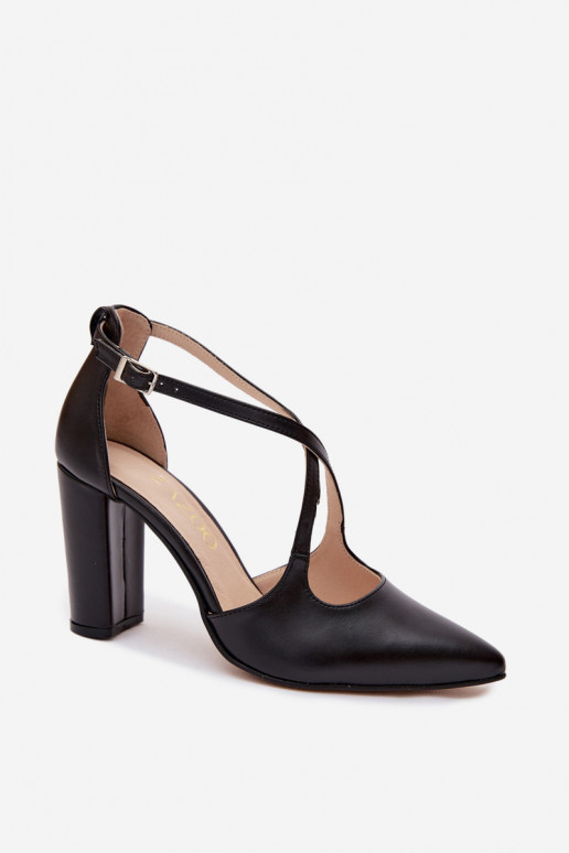 Czarne buty na obcasie z paskami Zazoo 1053