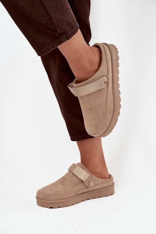 Women's warm slippers with fur inside on platform in sand color Azida