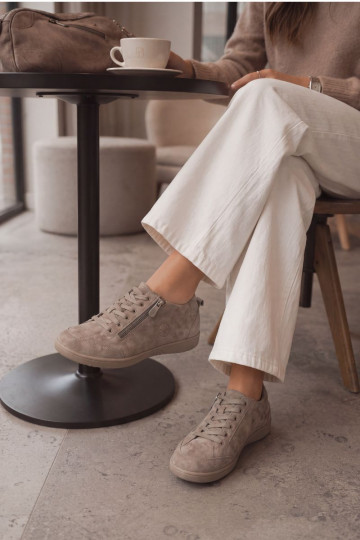Women's shoes in sand faux suede Brindle