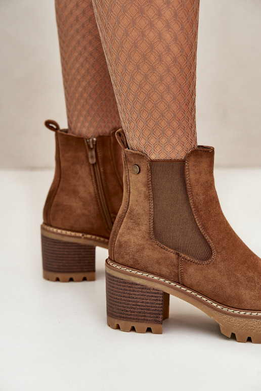 Women's insulated ankle boots with heels made of faux suede in brown color Irissinae