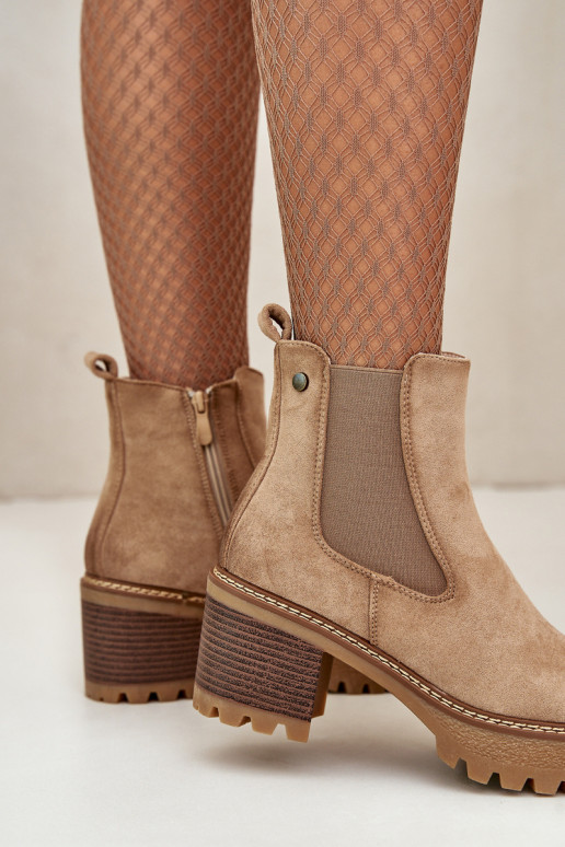 Women's insulated ankle boots with heels made of faux suede in sand color Irissinae