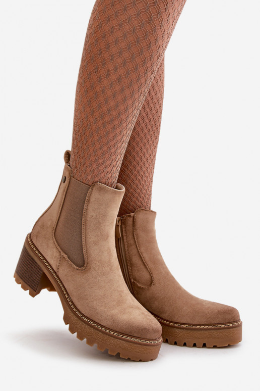 Women's insulated ankle boots with heels made of faux suede in sand color Irissinae