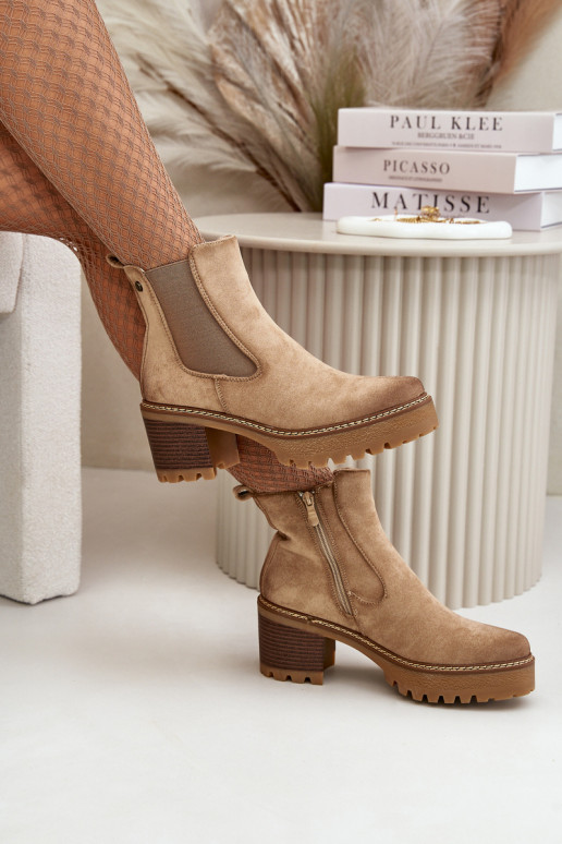 Women's insulated ankle boots with heels made of faux suede in sand color Irissinae