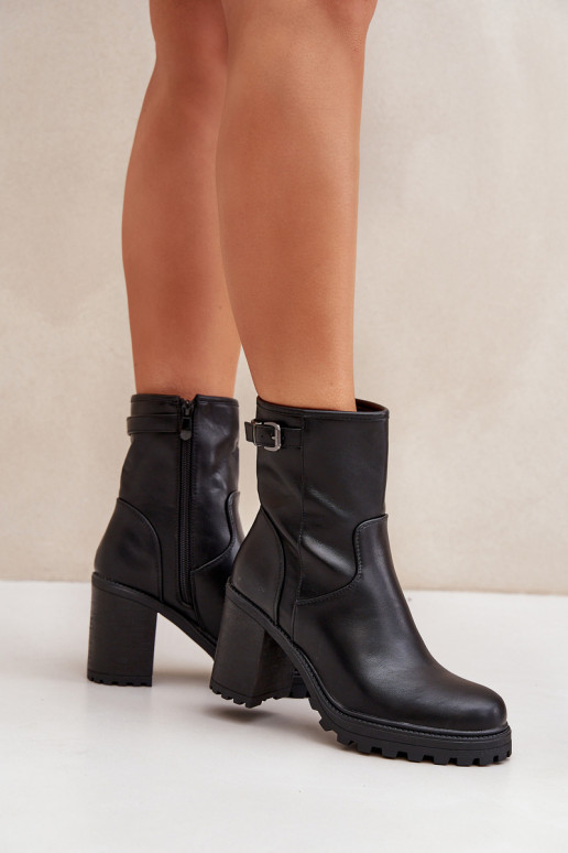 Black insulated ankle boots with heels and buckles Selavia
