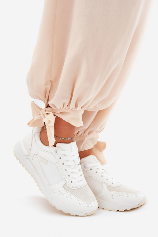 Women's sneakers in white Laaksona