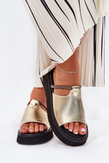 leather slippers for women with platform and decorated heels gold D&A MK51-475 2