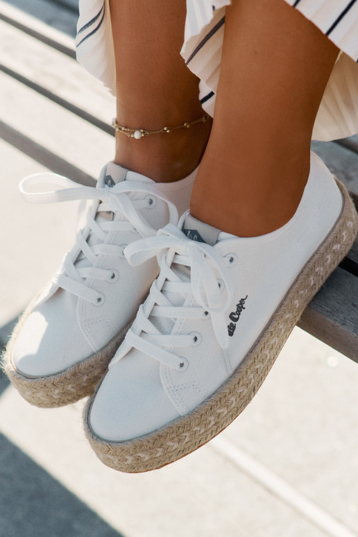 casual shoes Lee Cooper LCIN-25-44-3217 white