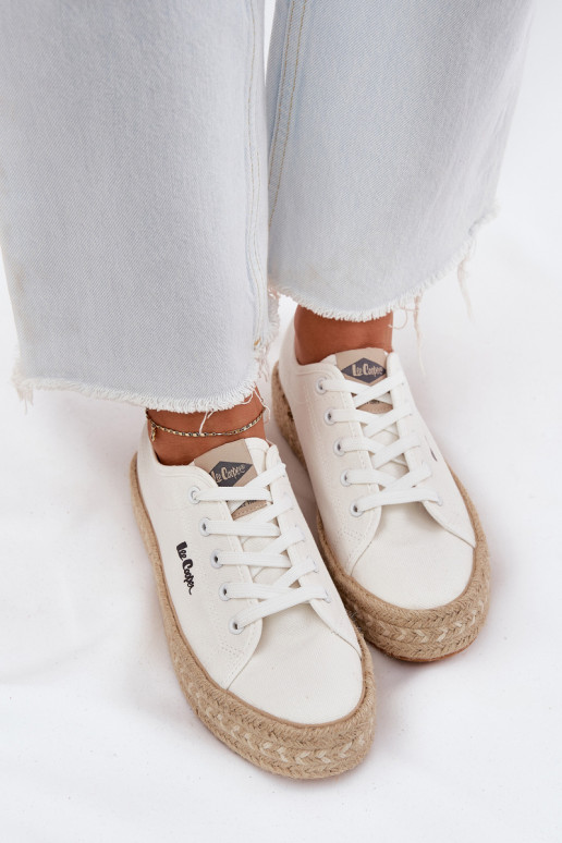 casual shoes Lee Cooper LCIN-25-44-3217 white