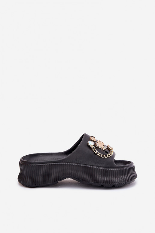 Lightweight women's slippers with gold details and clips in black Hortiana