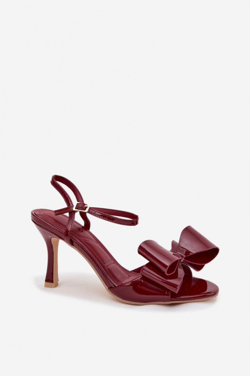 Burgundy sandals with a patent effect, thin heels and ribbons Noliva