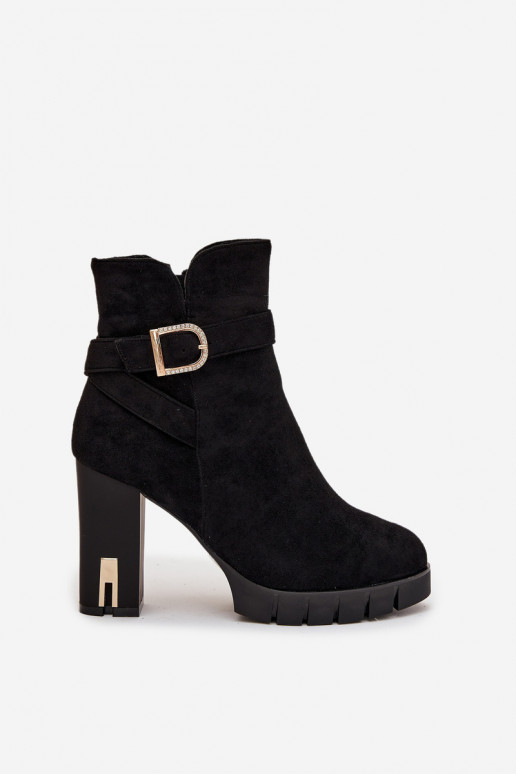 Warm women's ankle boots with buckles, black Nolivira