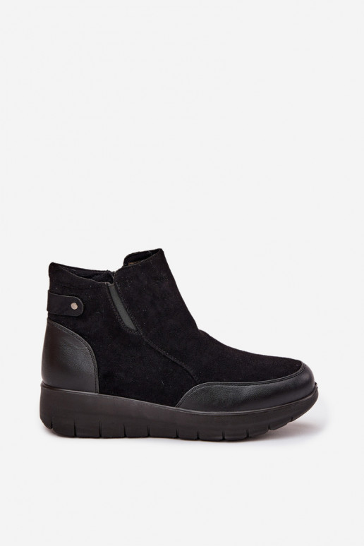 Warm women's ankle boots with fur inside, black Breena