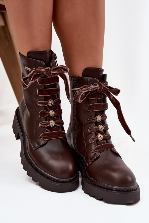 Warm women's ankle boots with decorative laces CzekoladoĮe Elindra