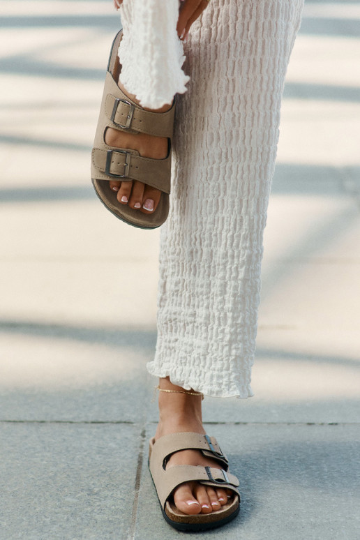 Sand-colored women's slippers with buckles on the platform Galurena