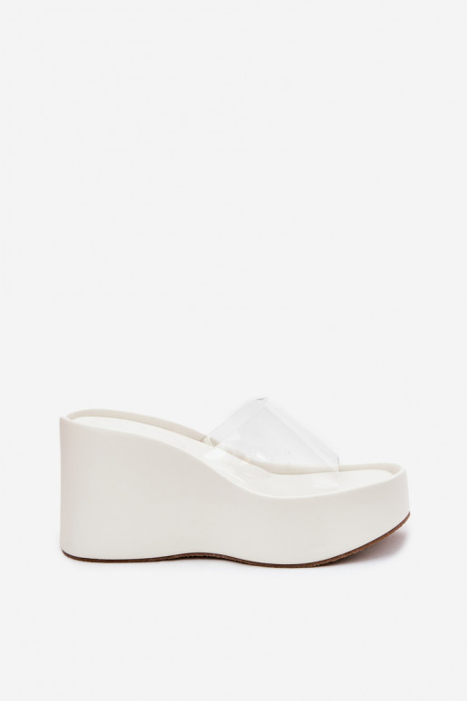 White women's slippers with transparent straps on the platform Zolretia