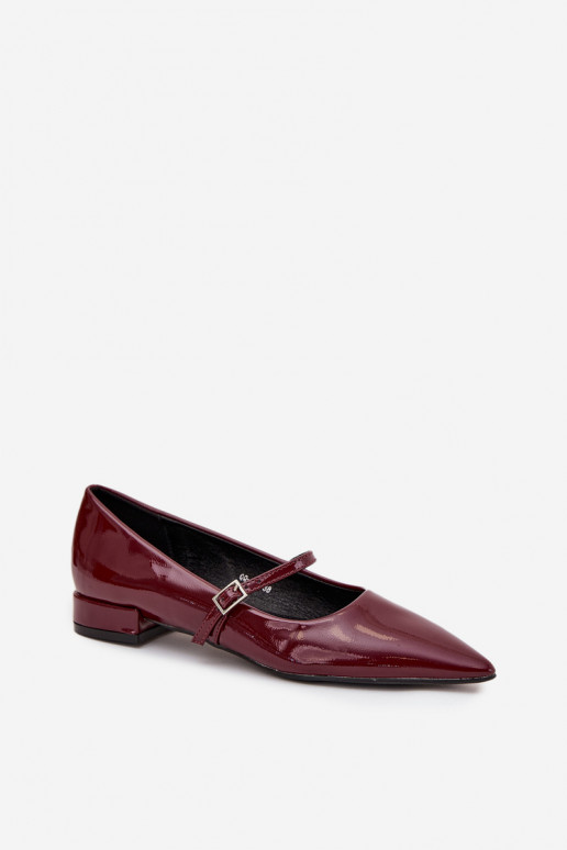 Patented ballerinas on a delicate heel with straps in burgundy Isvella