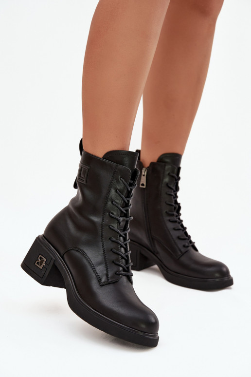 Insulated women's ankle boots made of natural leather Vinceza 66819 in black