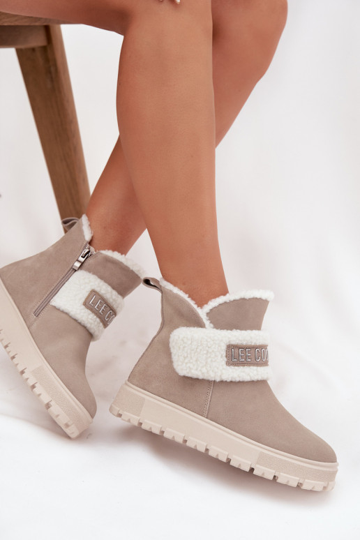 Women's snow boots made of natural suede with insulation Lee Cooper LCJ-25-01-3739 in gray