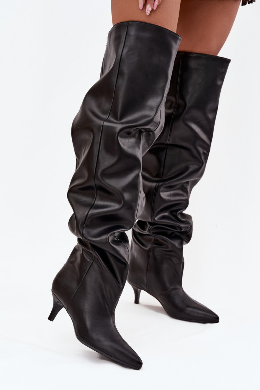 Women's knee-high slip-on boots with slim heels in black Ysolienne